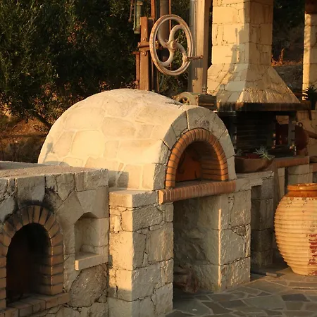 Falassarni Exclusive Villa *